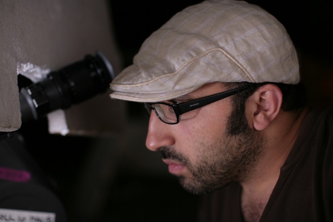 أحمد غصين مخرج فيلم "أبي لا يزال شيوعياً، أسرار حميمة للجميع"