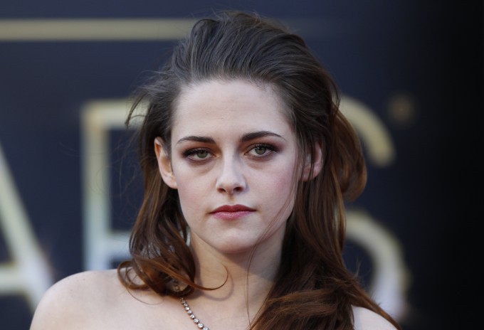 Kristen Stewart arrives at the 85th Academy Awards in Hollywood